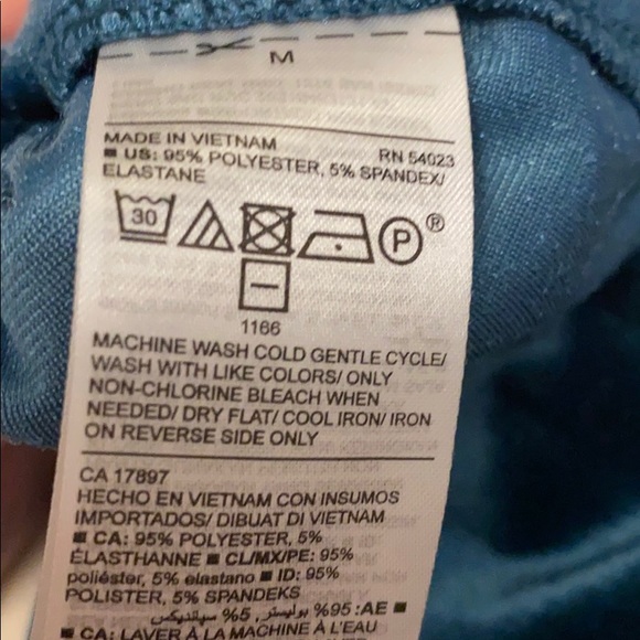 5/$20 Old Navy Blue Velvet Oversized Tee - Picture 5 of 5